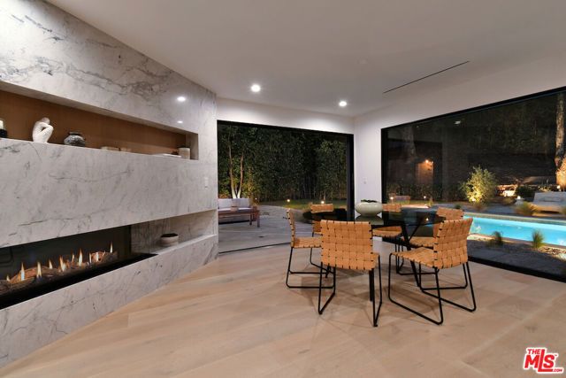 3721 Woodcliff Road, Sherman Oaks, CA 91403