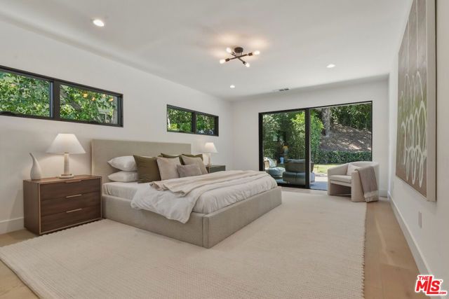 3721 Woodcliff Road, Sherman Oaks, CA 91403