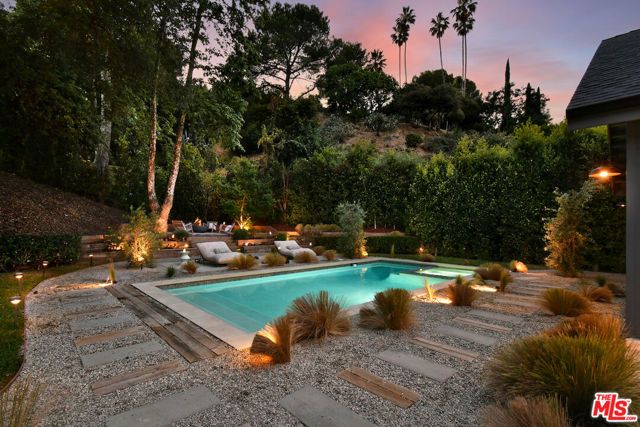 3721 Woodcliff Road, Sherman Oaks, CA 91403