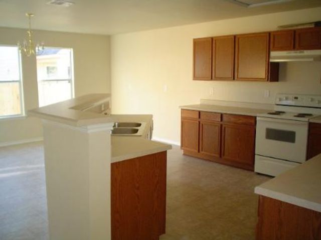 2 BEDFORD BAY, San Antonio, TX 78239