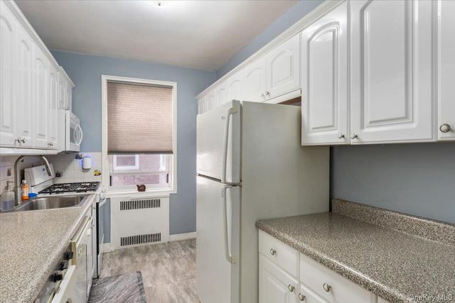 99-45 67th Road 218, Forest Hills, NY 11375