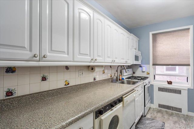 99-45 67th Road 218, Forest Hills, NY 11375