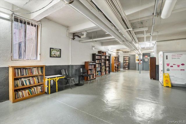 99-45 67th Road 218, Forest Hills, NY 11375