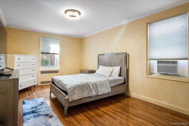 99-45 67th Road 218, Forest Hills, NY 11375