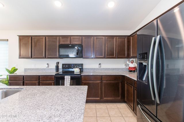 738 W Jardin Drive, Casa Grande, AZ 85122