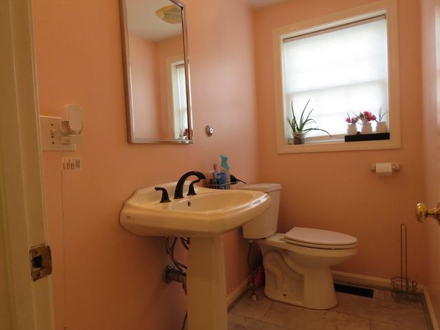 446 Westford St 1, Lowell, MA 01851