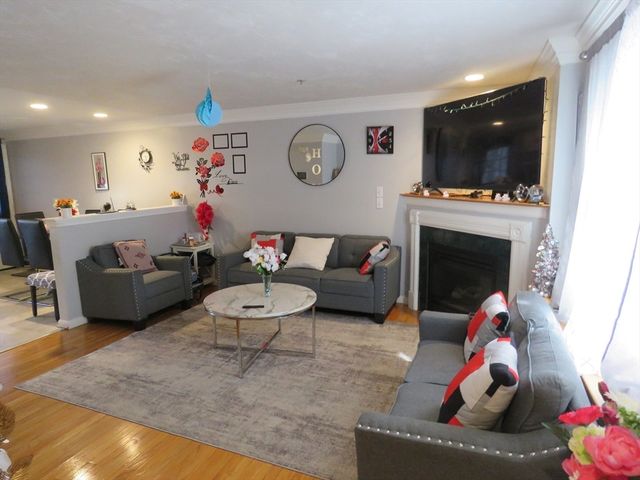 446 Westford St 1, Lowell, MA 01851