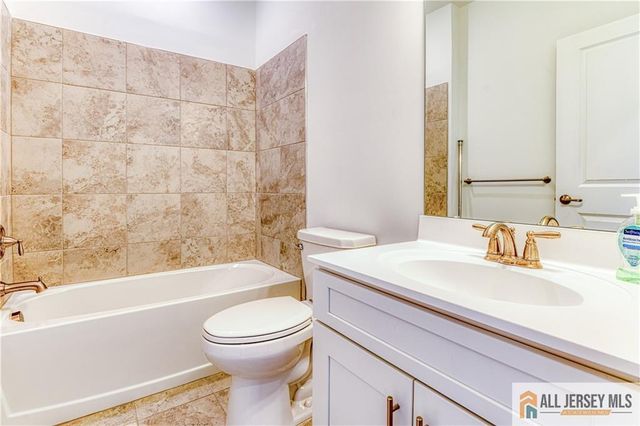 734 Stiller Lane, Monroe, NJ 08831