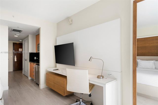 505 N Fort Lauderdale Beach Boulevard 1215, Fort Lauderdale, FL 33304