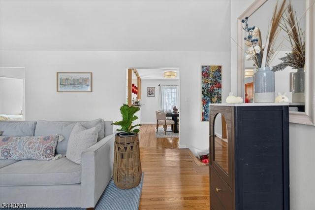 29 W Roselle Ave B, Roselle Park Boro, NJ 07204