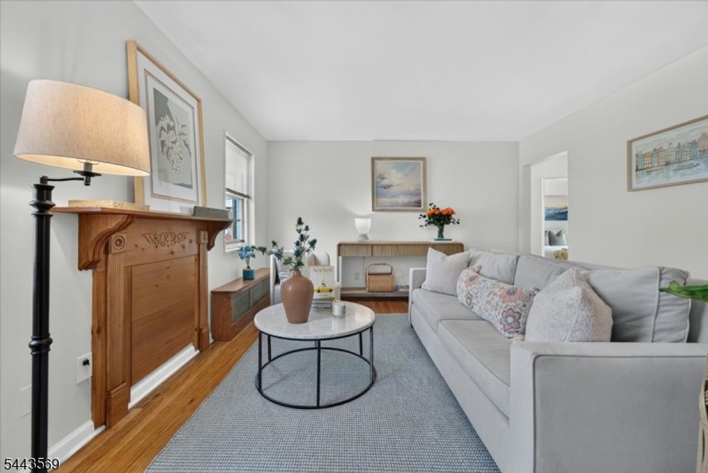29 W Roselle Ave B, Roselle Park Boro, NJ 07204