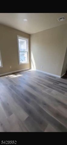 790 E 18Th St, Paterson City, NJ 07501