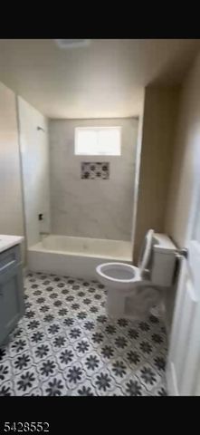 790 E 18Th St, Paterson City, NJ 07501