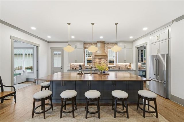 881 Arnold Mill Road, Woodstock, GA 30188