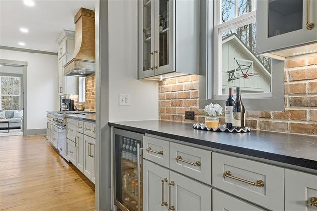 881 Arnold Mill Road, Woodstock, GA 30188