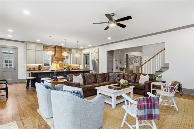 881 Arnold Mill Road, Woodstock, GA 30188