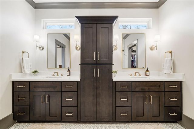 881 Arnold Mill Road, Woodstock, GA 30188