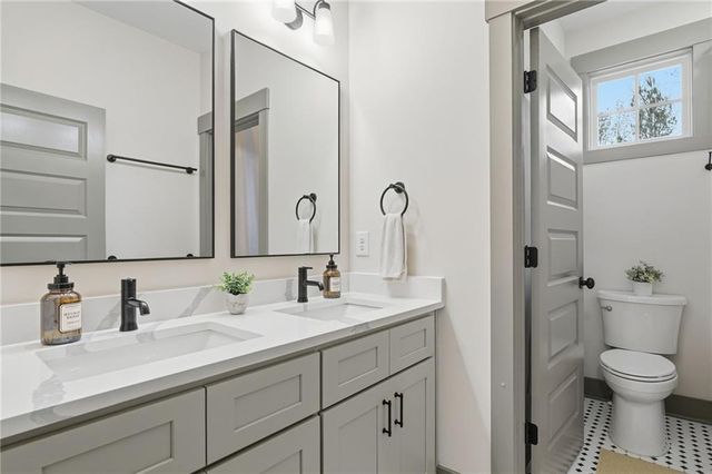 881 Arnold Mill Road, Woodstock, GA 30188