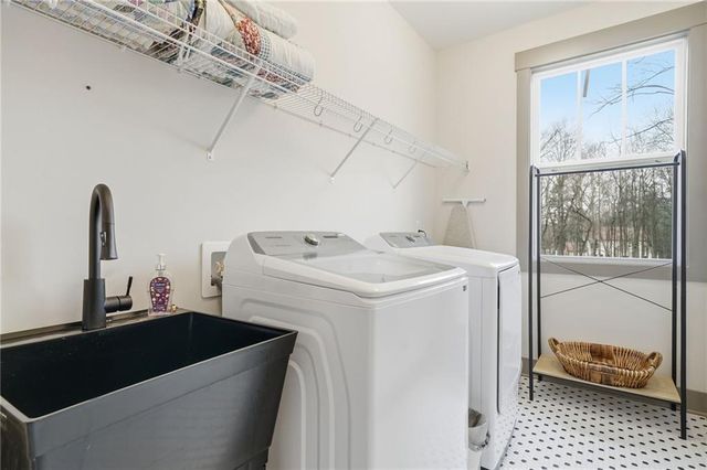 881 Arnold Mill Road, Woodstock, GA 30188