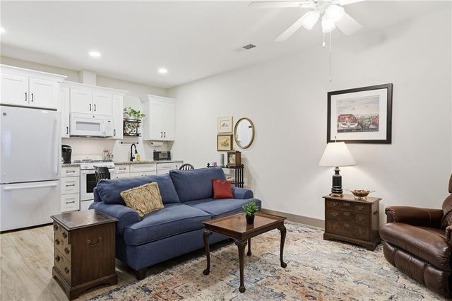 881 Arnold Mill Road, Woodstock, GA 30188