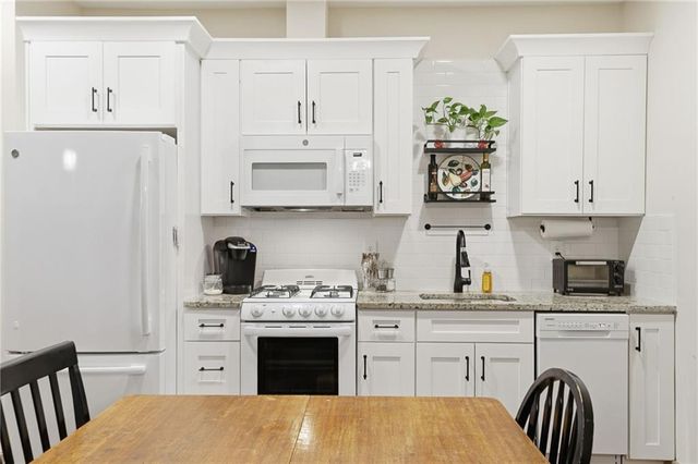 881 Arnold Mill Road, Woodstock, GA 30188