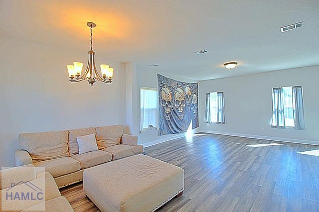 430 Rutledge Drive, Hinesville, GA 31313