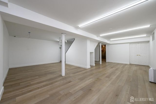 9 Southfork Drive, Jackson, NJ 08527