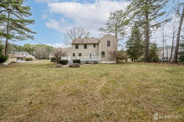 9 Southfork Drive, Jackson, NJ 08527