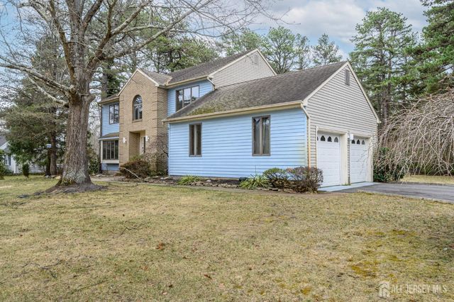 9 Southfork Drive, Jackson, NJ 08527