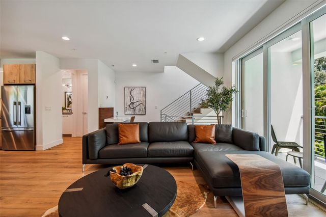 2306 W TEXAS AVENUE 3, Tampa, FL 33629