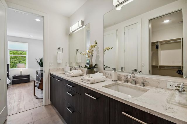 2306 W TEXAS AVENUE 3, Tampa, FL 33629