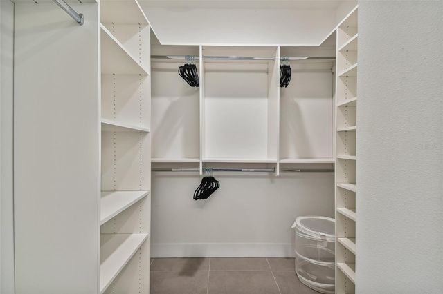 2306 W TEXAS AVENUE 3, Tampa, FL 33629
