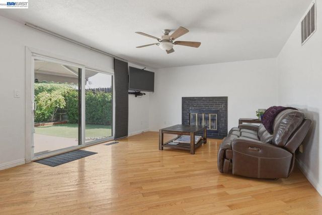 3917 Warbler Dr, Antioch, CA 94509