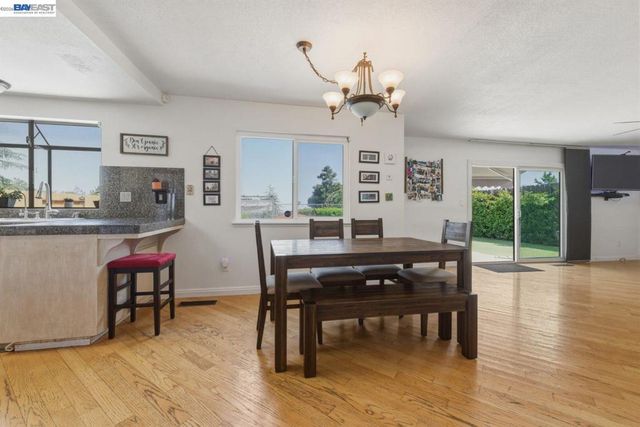 3917 Warbler Dr, Antioch, CA 94509