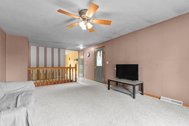 826 W WEILAND AVENUE, Appleton, WI 54914