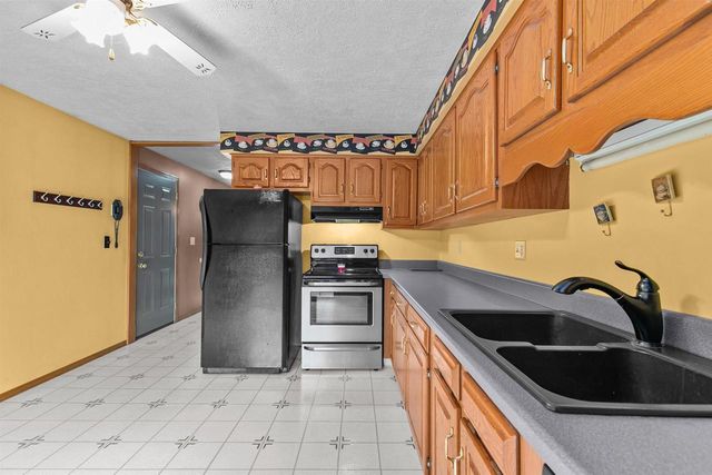 826 W WEILAND AVENUE, Appleton, WI 54914