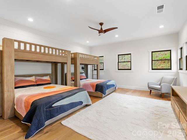 291 Webb Cove Road, Asheville, NC 28804