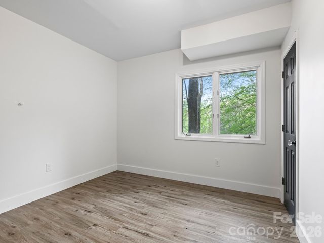 291 Webb Cove Road, Asheville, NC 28804