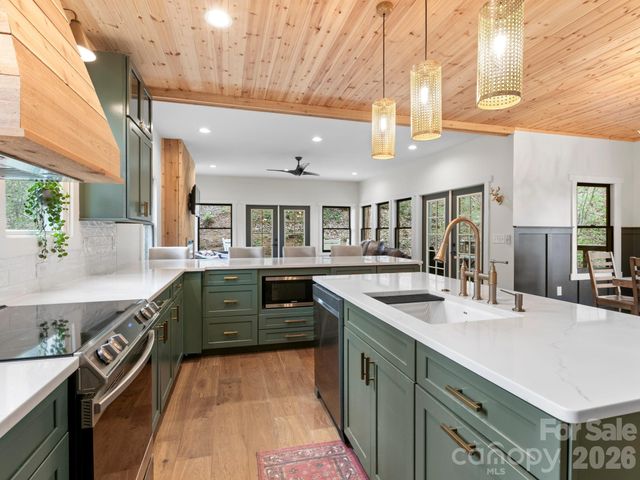 291 Webb Cove Road, Asheville, NC 28804