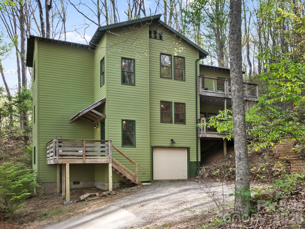 291 Webb Cove Road, Asheville, NC 28804