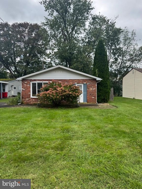 328 FIR ST, WARMINSTER, PA 18974 — exterior