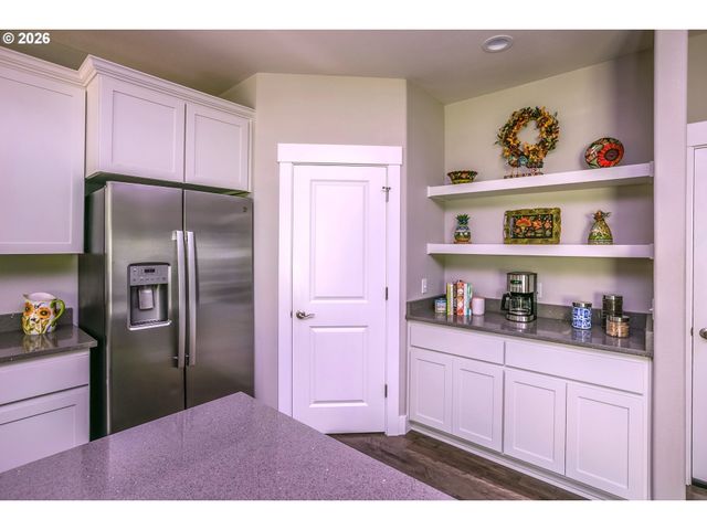1975 FOREST Dr, Seaside, OR 97138