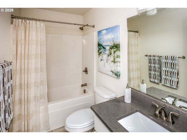 1975 FOREST Dr, Seaside, OR 97138