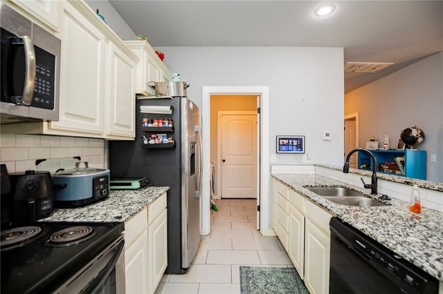 503 W Stoney Point Road, Rogers, AR 72758