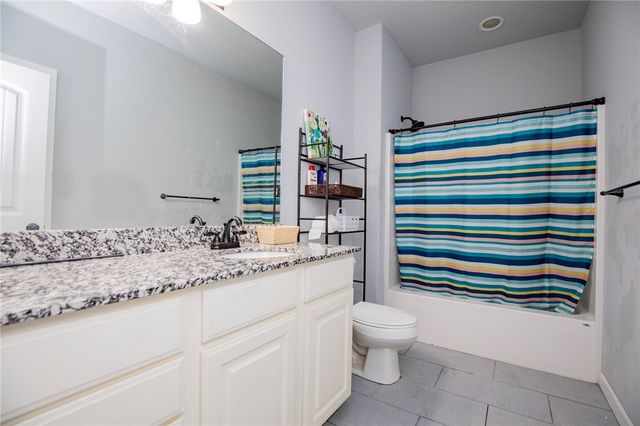 503 W Stoney Point Road, Rogers, AR 72758