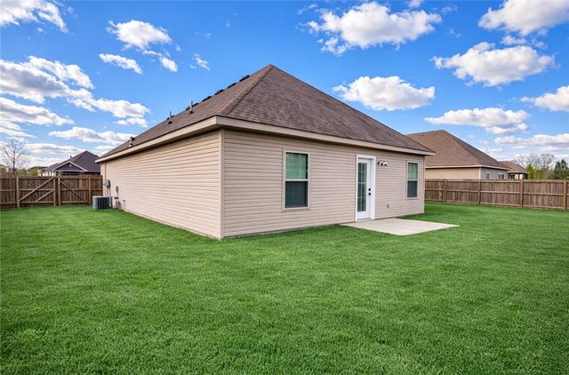 503 W Stoney Point Road, Rogers, AR 72758