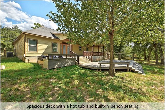 170 Woodland CT, Bastrop, TX 78602