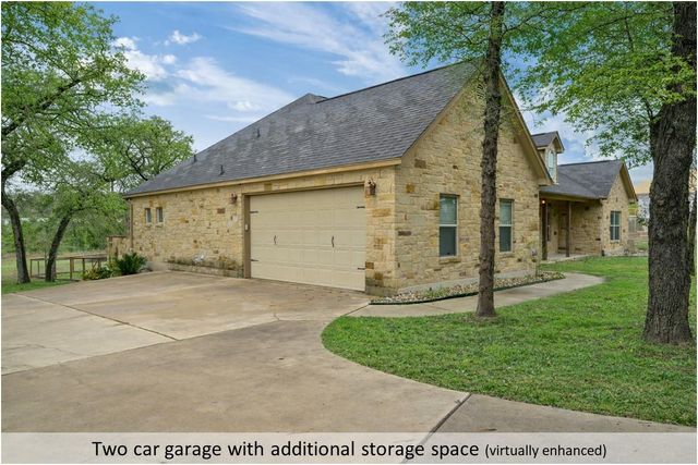 170 Woodland CT, Bastrop, TX 78602