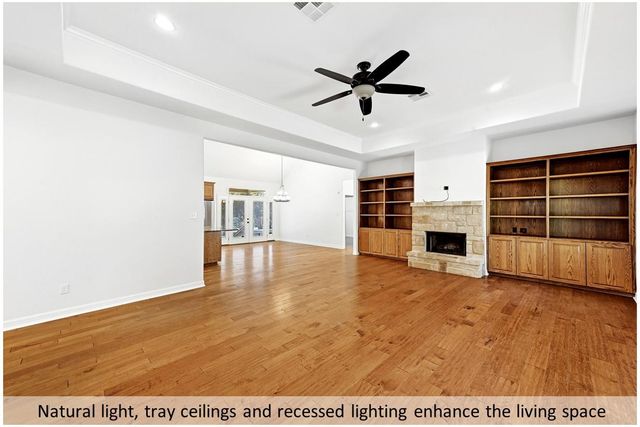170 Woodland CT, Bastrop, TX 78602