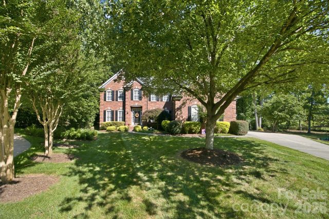 16043 Agincourt Drive, Huntersville, NC 28078